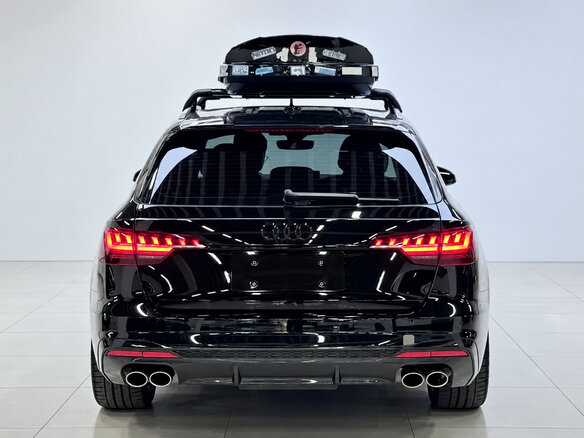 2023 Audi A4 40 TFSI V (B9) Рестайлинг, чёрный, 4635000 рублей - вид 3