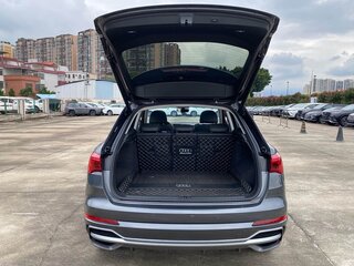 2022 Audi Q3 35 TFSI II (F3), серый, 1700000 рублей, вид 4