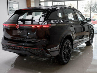 2026 Volkswagen Tiguan L II Рестайлинг (China Market), чёрный, 4827000 рублей, вид 3