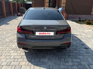 2021 BMW 5 серии 520d xDrive VII (G30/G31/G38) Рестайлинг, серый, 4999990 рублей, вид 4