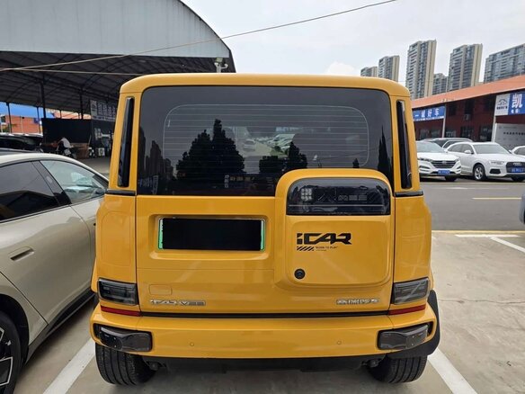 2025 iCar V23 59.93 kWh, жёлтый - вид 5