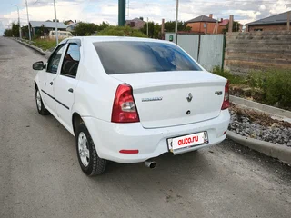 2011 Renault Logan I Рестайлинг, белый, 289000 рублей, вид 4