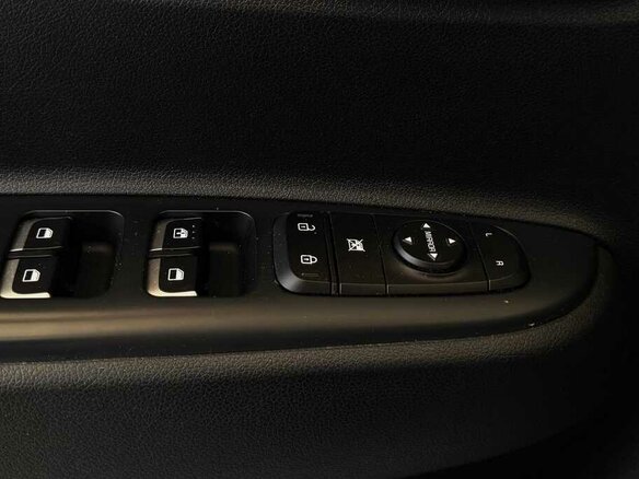 2020 Kia Rio IV, белый - вид 9