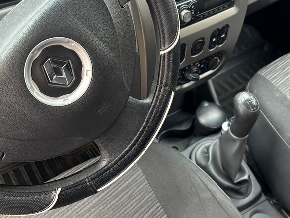 2013 Renault Sandero I, бежевый, 620000 рублей - вид 7