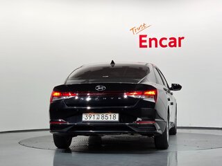 2022 Hyundai Avante VII, чёрный, 1552000 рублей, вид 3