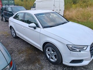 2018 Audi A3 III (8V) Рестайлинг, белый, 1400000 рублей, вид 1