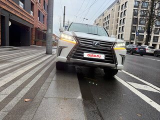 2018 Lexus LX 570 III Рестайлинг 2, белый, 9750000 рублей, вид 4