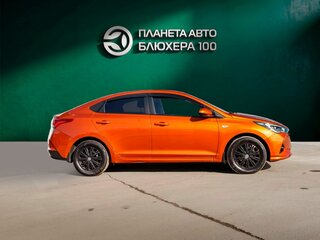 2021 Hyundai Solaris II Рестайлинг, оранжевый, 1380000 рублей, вид 3