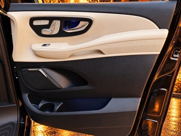 2026 Mercedes-Benz V-Класс Extra Long 300 d экстра длинный III (W447) Рестайлинг 2, чёрный, 13990000 рублей - вид 23