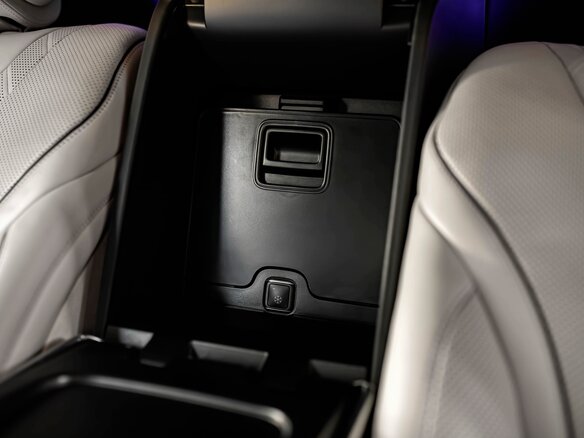 2016 Mercedes-Benz Maybach S-Класс 500 I (X222), чёрный, 12500000 рублей - вид 16