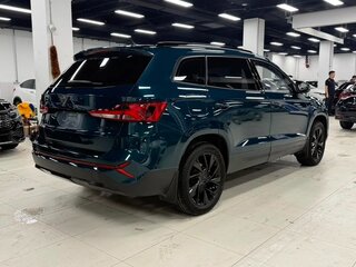 2023 Jetta VS7 I Рестайлинг 1, зелёный, 1950000 рублей, вид 4