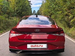 2021 Hyundai Avante VII, красный, 2200000 рублей, вид 5