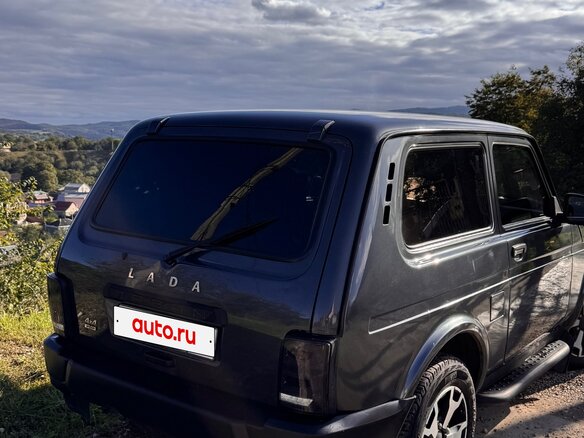 2018 Lada (ВАЗ) 2121 (4x4) Urban I Рестайлинг, серебристый, 550000 рублей - вид 3