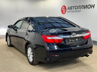 2014 Toyota Camry VII (XV50), чёрный, 1349900 рублей, вид 3