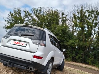 2008 Mitsubishi Outlander II, белый, 1230000 рублей, вид 5