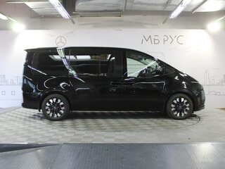 2025 Hyundai Staria I, чёрный, 9999000 рублей, вид 5