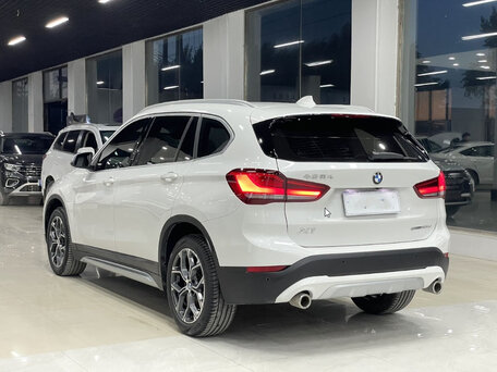 2022 BMW X1 Long 20Li sDrive II (F48) Рестайлинг, белый, 2480000 рублей, вид 2