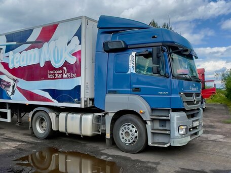 2011 Mercedes-Benz Axor, синий, 2500000 рублей, вид 3