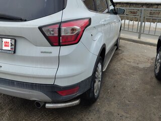 2017 Ford Kuga II Рестайлинг, белый, 1800000 рублей, вид 4