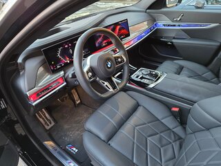 2023 BMW 7 серии 740d xDrive VII (G70), чёрный, 18888888 рублей, вид 5