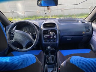 2000 Mitsubishi Carisma I Рестайлинг, серебристый, 230000 рублей, вид 5