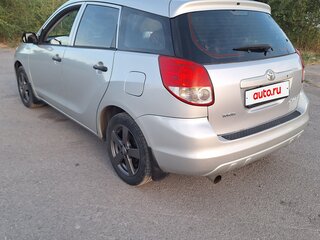 2002 Toyota Matrix I (E130), серебристый, 700000 рублей, вид 5