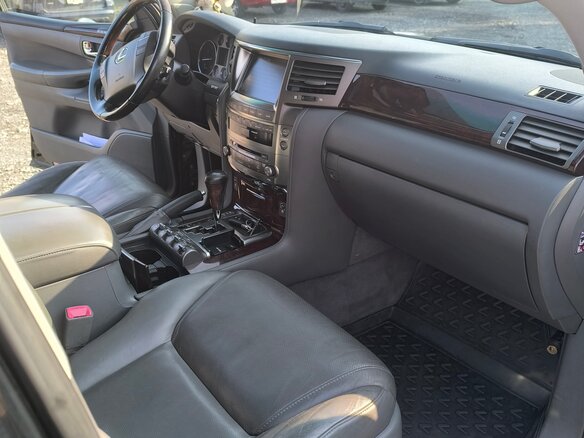 2008 Lexus LX 570 III, чёрный, 3200000 рублей - вид 6