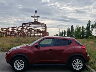 2011 Nissan Juke I, красный, 825000 рублей, вид 4