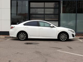 2010 Mazda 6 II (GH) Рестайлинг, белый, 700000 рублей, вид 5