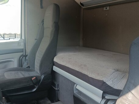 2010 DAF XF 105, белый, 2450000 рублей, вид 5