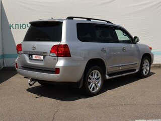 2014 Toyota Land Cruiser 200 Series Рестайлинг 1, серебристый, 4650000 рублей, вид 5