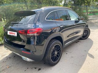 2021 Mercedes-Benz GLA 200 II (H247), чёрный, 3700000 рублей, вид 4