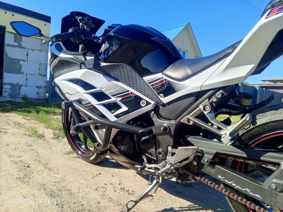 2014 Kawasaki Ninja 250R, белый, 330000 рублей - вид 5