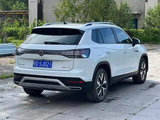 2022 Volkswagen Tayron I, белый, 2005000 рублей, вид 4