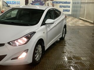 2014 Hyundai Elantra V (MD) Рестайлинг, белый, 920000 рублей, вид 1