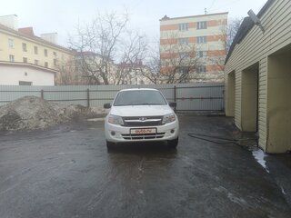 2015 Lada (ВАЗ) Granta I, белый, 265000 рублей, вид 1