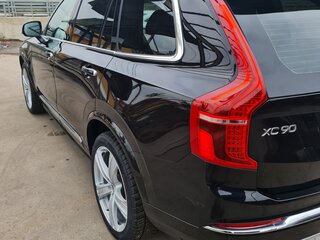 2019 Volvo XC90 B5 II Рестайлинг 1, чёрный, 4990000 рублей, вид 4