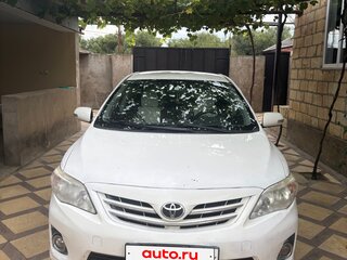 2011 Toyota Corolla X (E140, E150) Рестайлинг, белый, 600000 рублей, вид 1