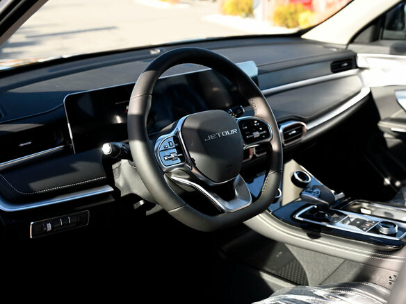 2026 Jetour X70+ I Рестайлинг, серый, 3099000 рублей - вид 16