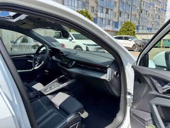 2023 Audi A3 Sportback 35 TFSI IV (8Y), белый, 2050000 рублей - вид 9