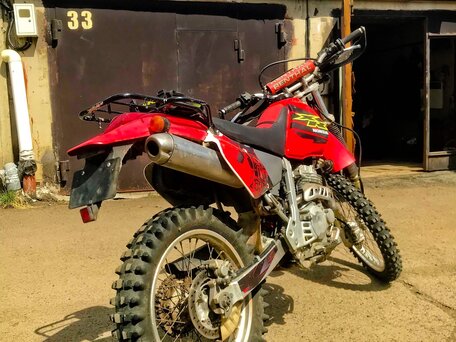 2001 Honda XR 250, красный, 300000 рублей, вид 3