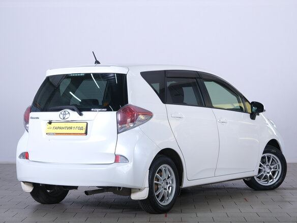 2015 Toyota Ractis II, белый - вид 5
