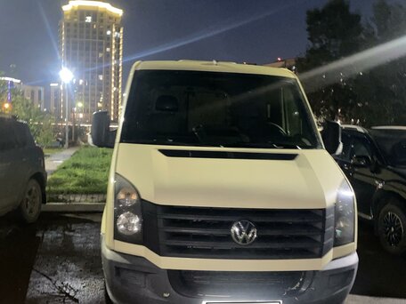 2011 Volkswagen Crafter, бежевый, 990000 рублей, вид 1