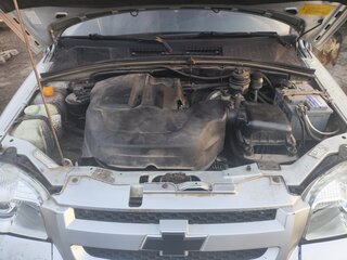 2009 Chevrolet Niva I Рестайлинг, серебристый, 605000 рублей, вид 4
