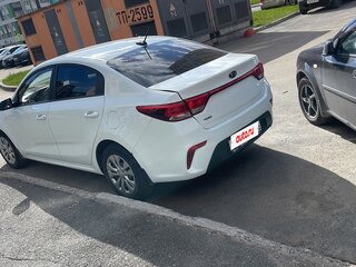2018 Kia Rio IV, белый, 1200000 рублей, вид 2