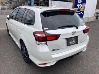 2018 Toyota Corolla Fielder XI (E160, E170) Рестайлинг 2, белый, 880000 рублей, вид 4