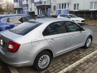 2014 Skoda Rapid I, серебристый, 950000 рублей, вид 3