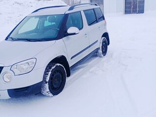 2012 Skoda Yeti I, серебристый, 750000 рублей, вид 1