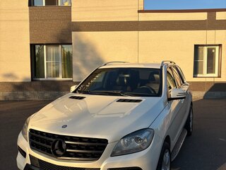 2012 Mercedes-Benz M-Класс 350 CDI III (W166), белый, 1700000 рублей, вид 1