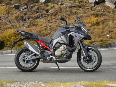2026 Ducati Multistrada V4, чёрный, 3150000 рублей, вид 1